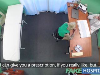 Fälschen krankenhaus captivating tätowiert luder demands schnell und schwer x nenn video aus medico