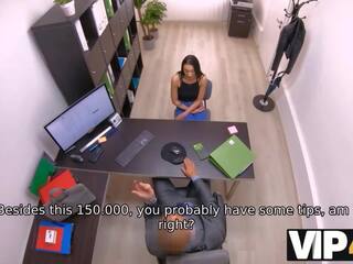 Vip4k. brudne wideo aktorka jest humped przez the pushy creditor w jego biuro
