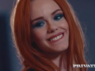 Private.com - ella hughes, ejaculações em dela peluda cona